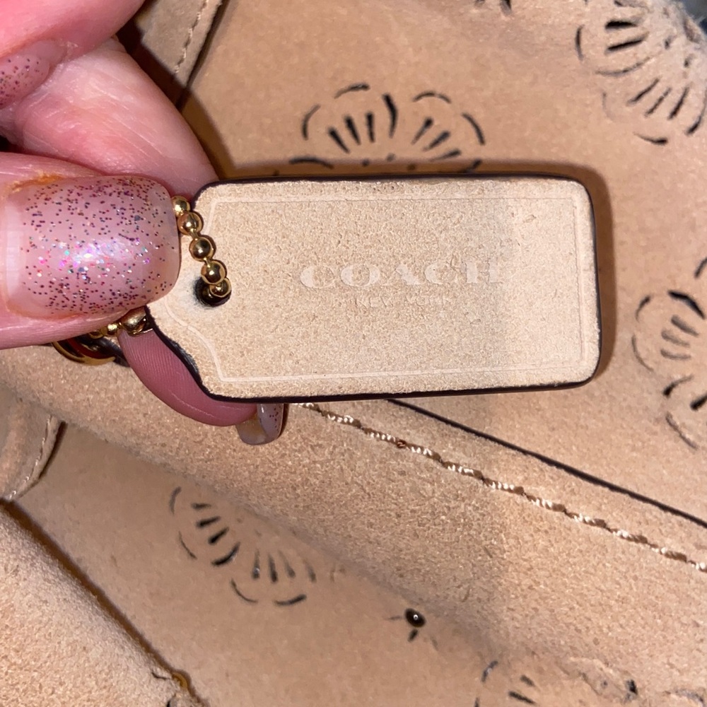 Coach Suede Bucket Bag 18 with Cut Out Tea Rose EUC - Picture 8 of 8
